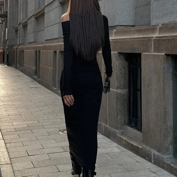 Commense Off-Shoulder Ribbed Long-Sleeve Knit Maxi Dress - NWT - Picture 2 of 7